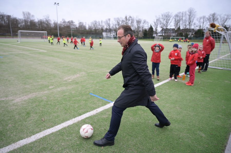 Reiner Breuer im Jahnstadion